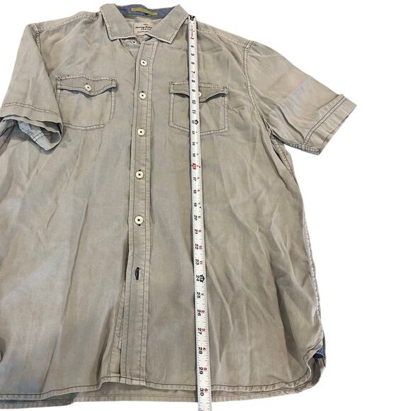 Tommy Bahama Island Modern Fit - Gray/Blue Short Sleeve Shirts - Lot of 2 - Picture 9 of 16